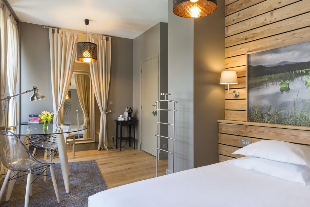 Hotel De Russie Le Mont-Dore Εξωτερικό φωτογραφία